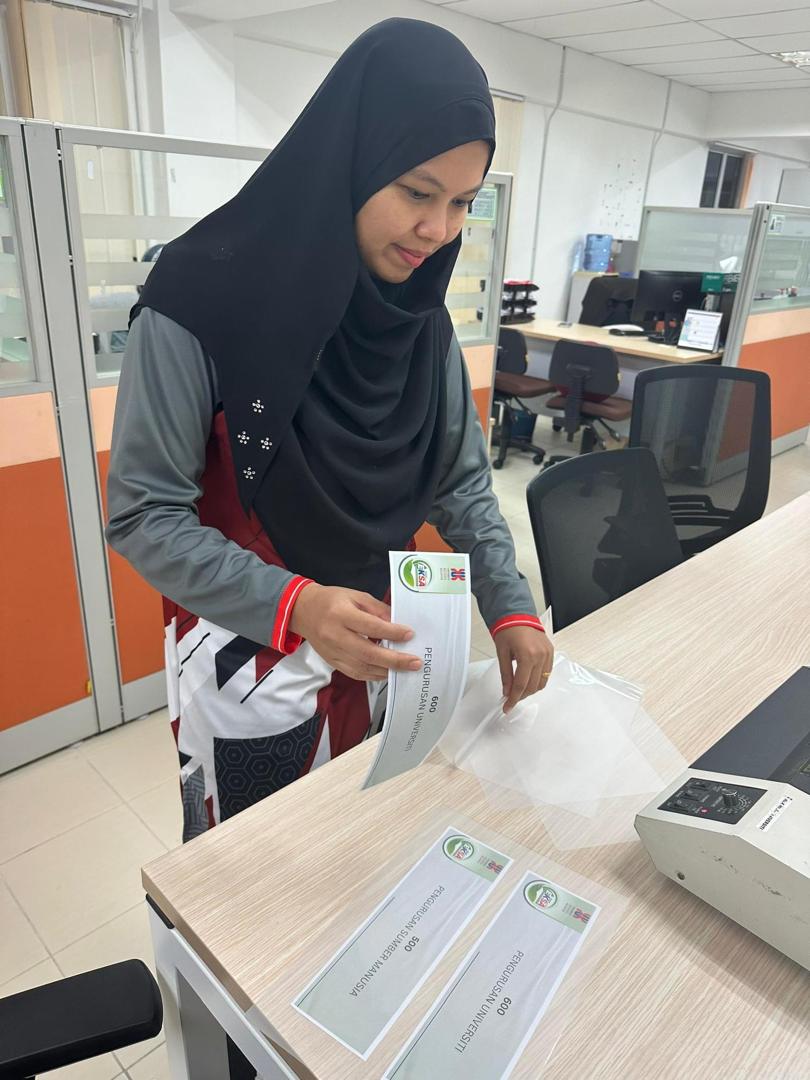 Jom Gotong - royong Perdana - Pusat Pengurusan Kualiti Universiti (PPQ)